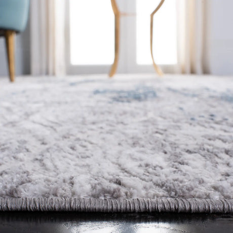 Safavieh Amelia 4'-5" x 6'-5" Rug in Grey / Blue