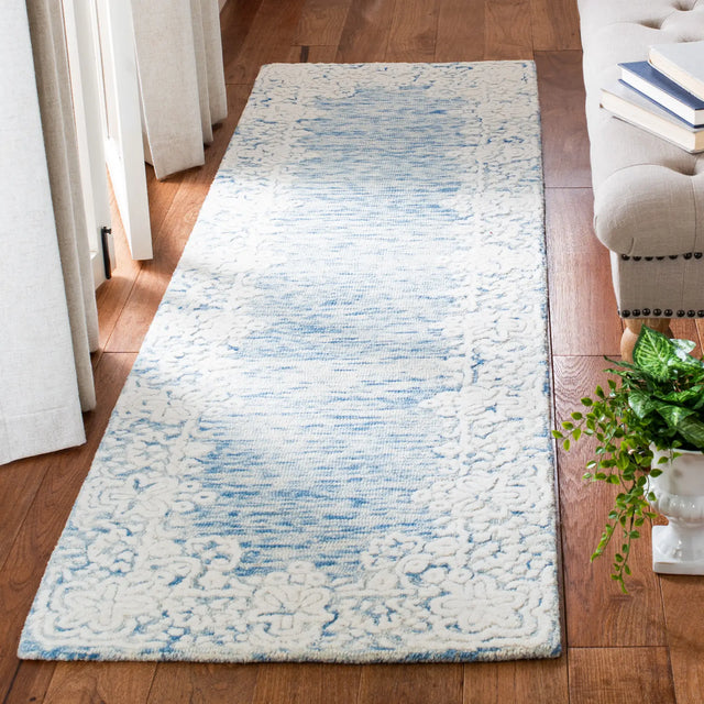 Safavieh Glamour 2'-3" x 8'-0" Rug in Blue / Ivory