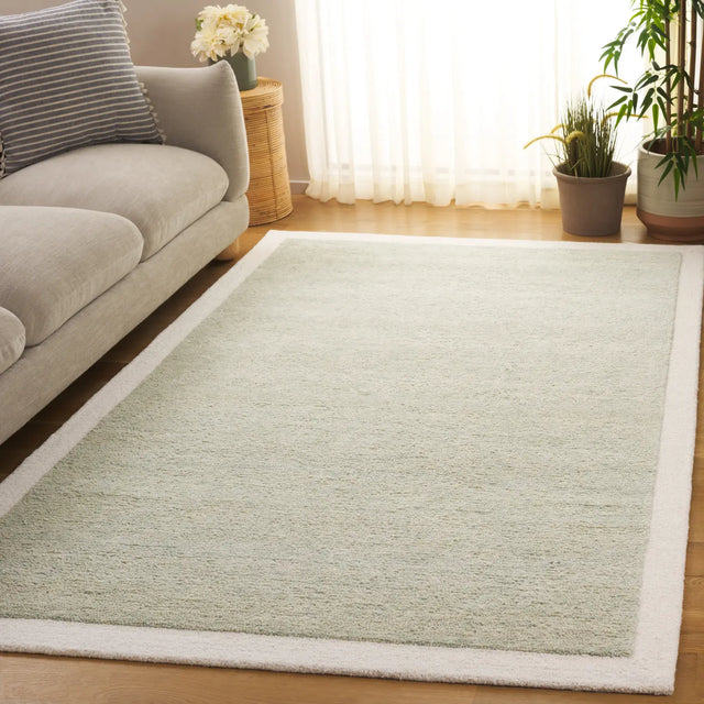 Safavieh Metro 4'-0" x 6'-0" Rug in Sage / Ivory