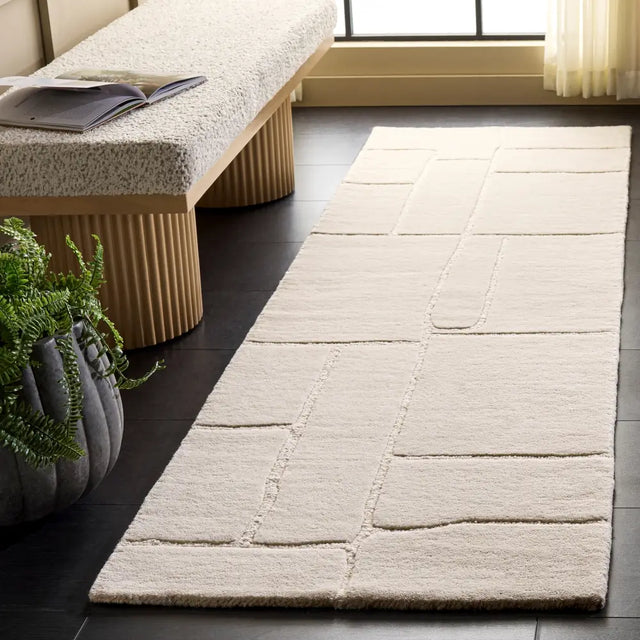 Safavieh Harvest 2'-3" x 8'-0" Rug in Ivory