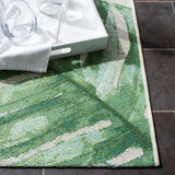 Safavieh Barbados 500 4'-0" x 6'-0" Rug in Green / Teal