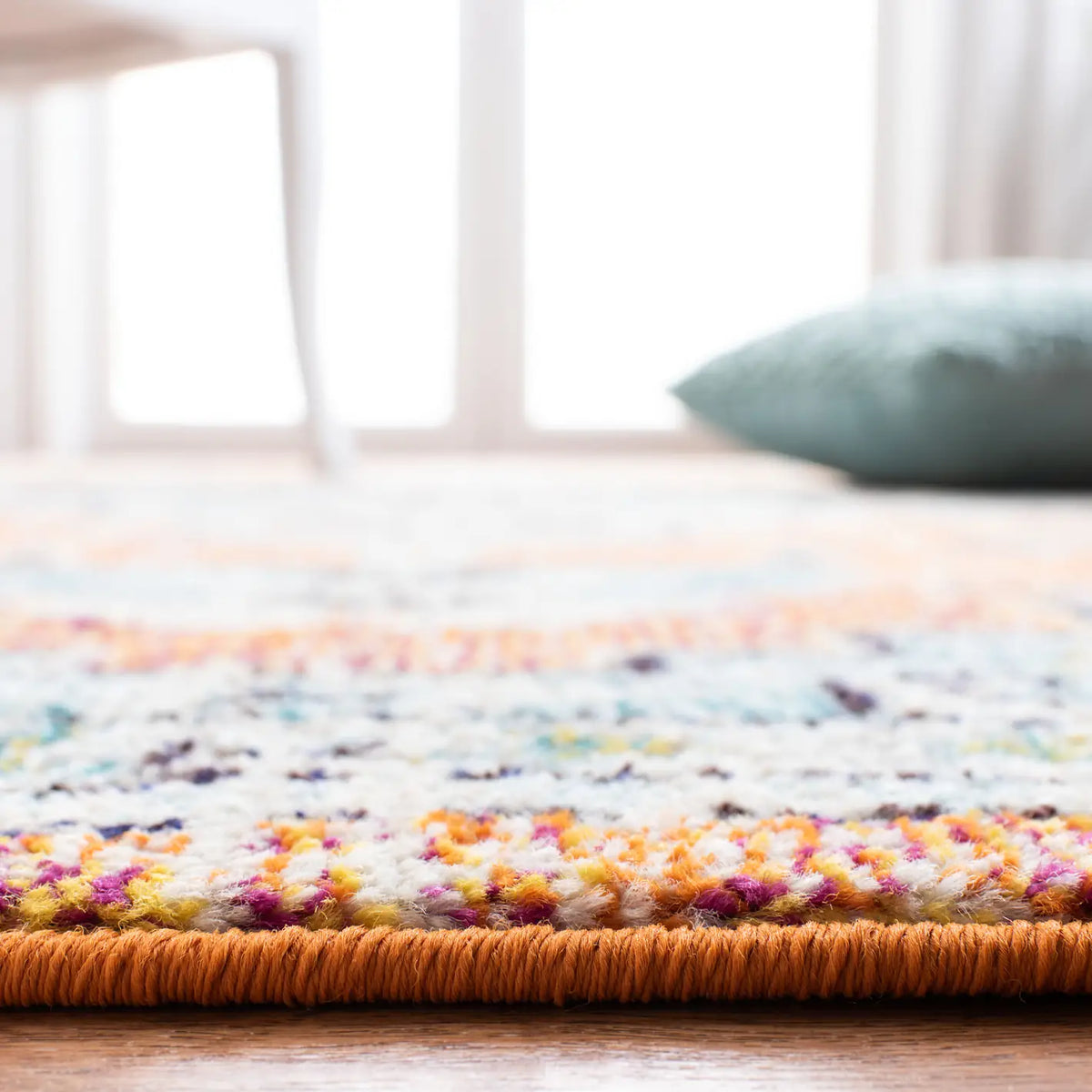 Safavieh Madison 4'-0" x 6'-0" Rug in Orange / Teal