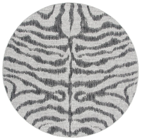 Safavieh Courtyard 6'-7" x 6'-7" Rug in Grey / Black