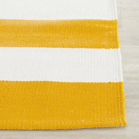 Safavieh Montauk 2'-3" x 11'-7" Rug in Yellow / Ivory