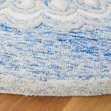 Safavieh Metro 6'-0" x 6'-0" Rug in Blue / Ivory