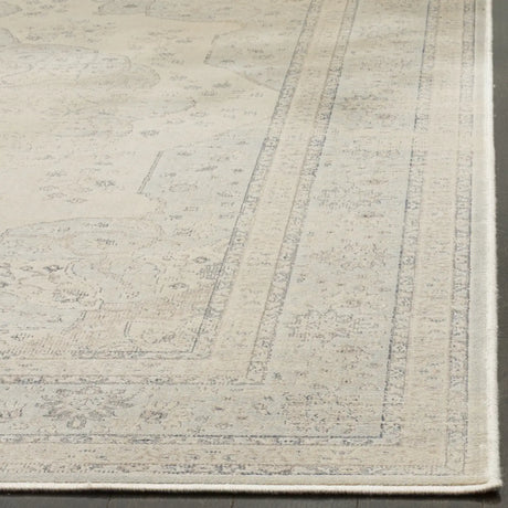 Safavieh Vintage 4'-0" x 5'-7" Rug in Light Blue / Cream