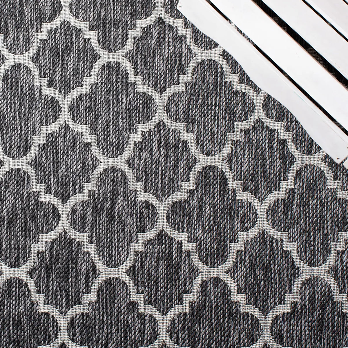 Safavieh Courtyard 4'-0" x 5'-7" Rug in Black Charcoal