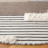 Safavieh Kenya 6'-0" x 6'-0" Rug in Black / Ivory