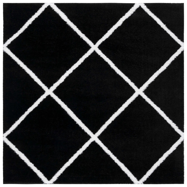 Safavieh Tahoe Shag 6'-7" x 6'-7" Rug in Black / White