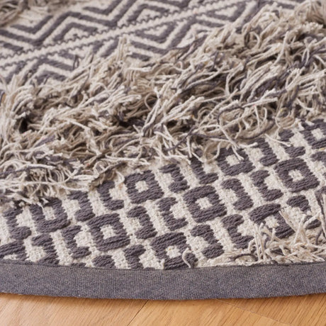 Safavieh Natura 6'-0" x 6'-0" Rug in Grey / Ivory