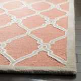 Safavieh Cambridge 5'-0" x 8'-0" Rug in Coral / Ivory