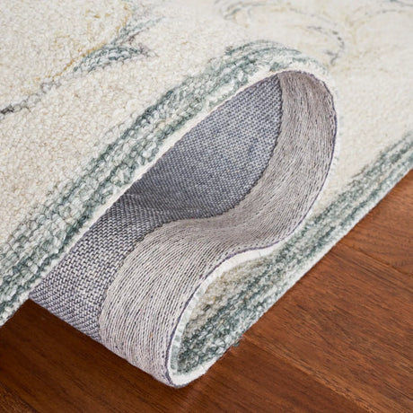 Safavieh Martha Stewart 4'-0" x 6'-0" Rug in Ivory / Sage