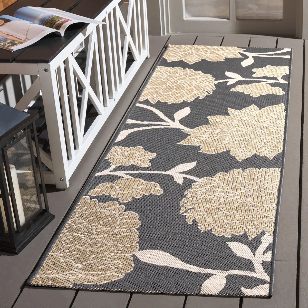 Safavieh Courtyard 2'-3" x 10'-0" Rug in Anthracite / Beige