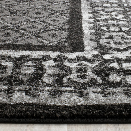 Safavieh Adirondack 6'-0" x 9'-0" Rug in Black / Silver