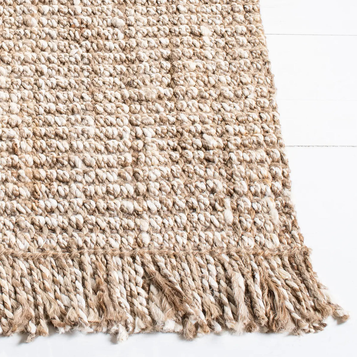 Safavieh Natural Fiber 4'-0" x 6'-0" Rug in Grey / Beige