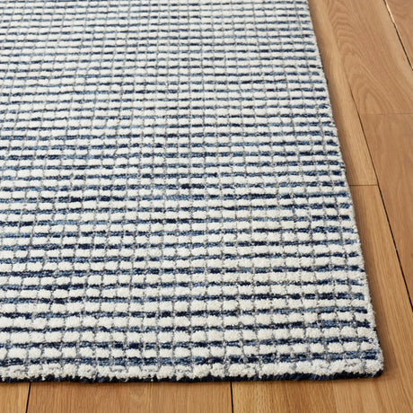 Safavieh Abstract 4'-0" x 6'-0" Rug in Blue / Ivory