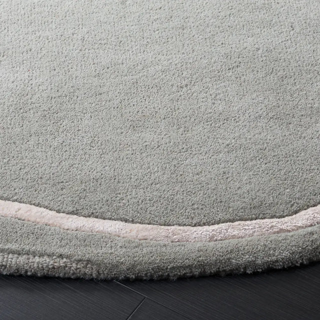 Safavieh Fifth Avenue 6'-0" x 6'-0" Rug in Grey / Ivory