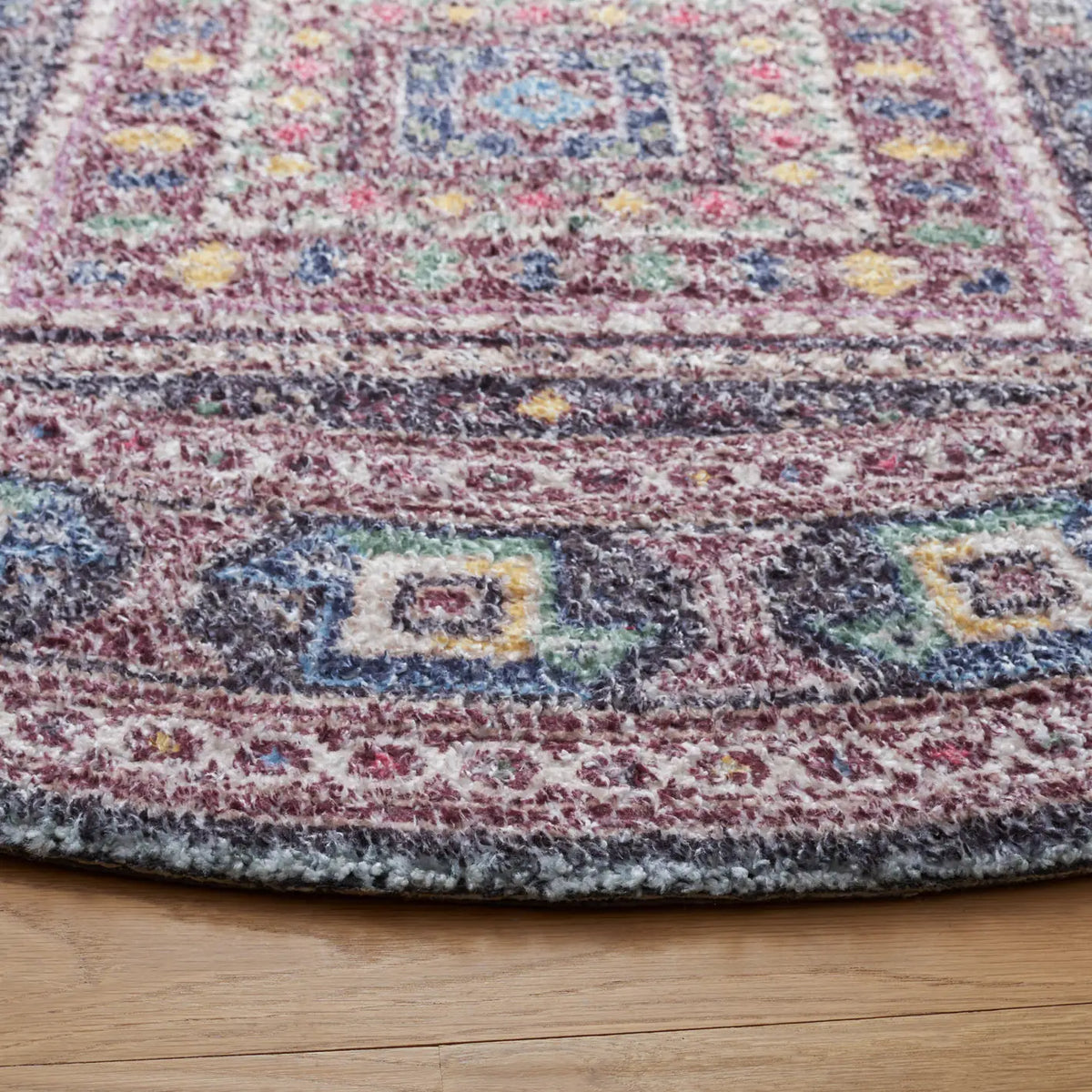 Safavieh Classic Vintage 6'-0" x 6'-0" Rug in Rust / Green