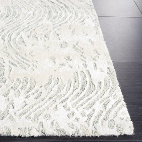 Safavieh Glamour 4'-0" x 6'-0" Rug in Grey / Ivory