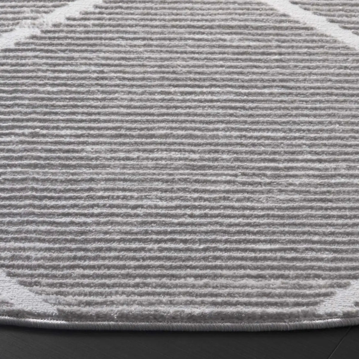 Safavieh Carter 6'-7" x 6'-7" Rug in Grey / Light Grey