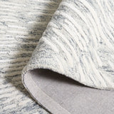Safavieh Soho 4'-0" x 6'-0" Rug in Grey / Ivory