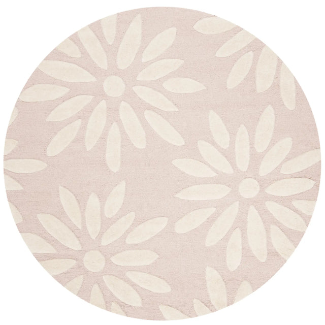 Safavieh Safavieh Kids 5'-0" x 5'-0" Rug in Pink / Ivory