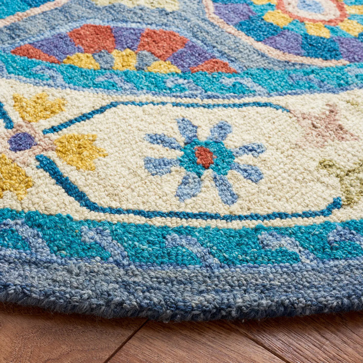 Safavieh Metro 6'-0" x 6'-0" Rug in Blue / Ivory