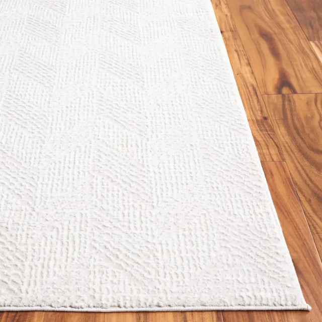 Safavieh Revive 5'-3" x 7'-7" Rug in Ivory