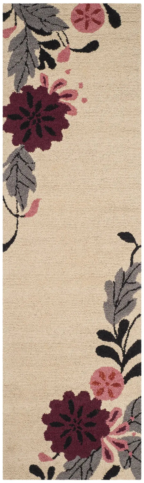 Safavieh Martha Stewart 2'-3" x 8'-0" Rug in Ivory