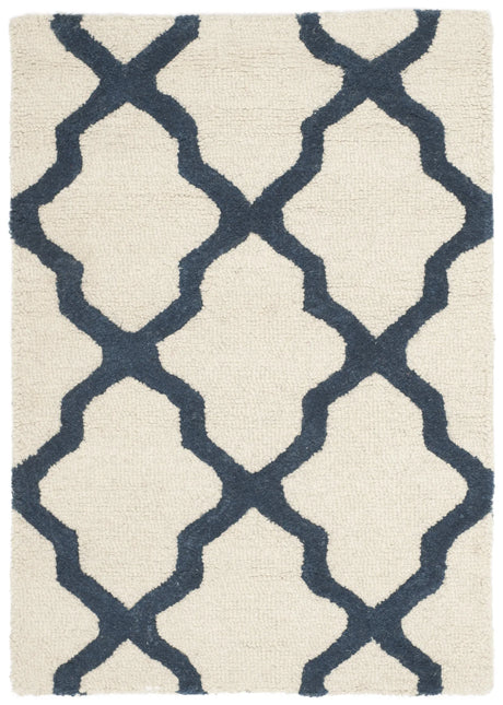 Safavieh Cambridge 2'-0" x 3'-0" Rug in Ivory / Navy