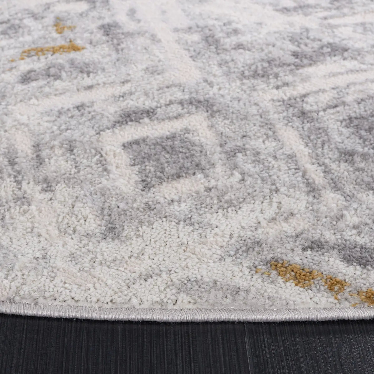 Safavieh Palma 6'-7" x 6'-7" Rug in Beige / Light Grey