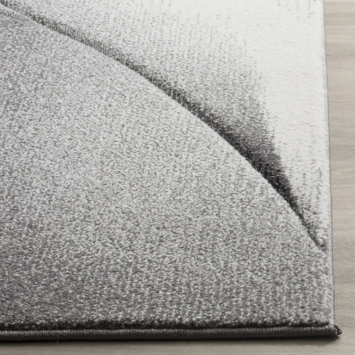 Safavieh Hollywood 4'-0" x 6'-0" Rug in Grey / Dark Grey