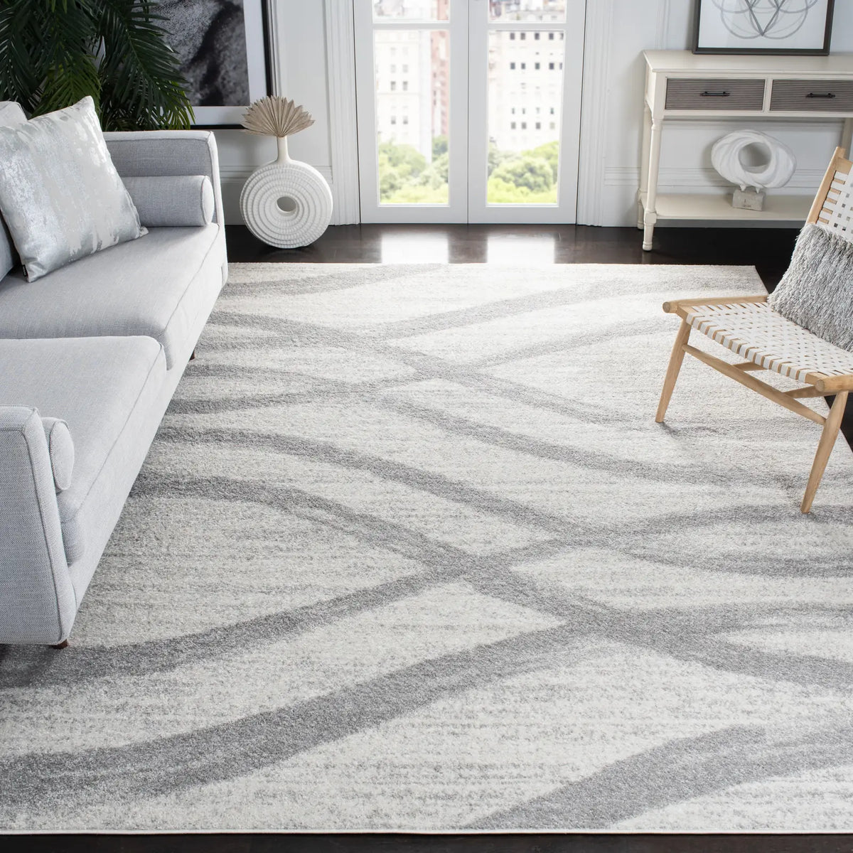 Safavieh Adirondack 10'-0" x 14'-0" Rug in Cream / Grey