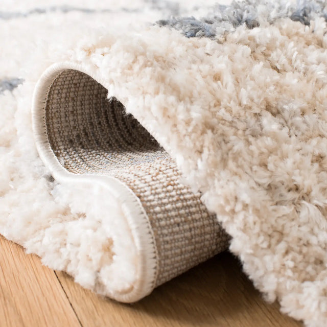 Safavieh Berber Fringe Shag 5'-3" x 7'-6" Rug in Cream / Grey