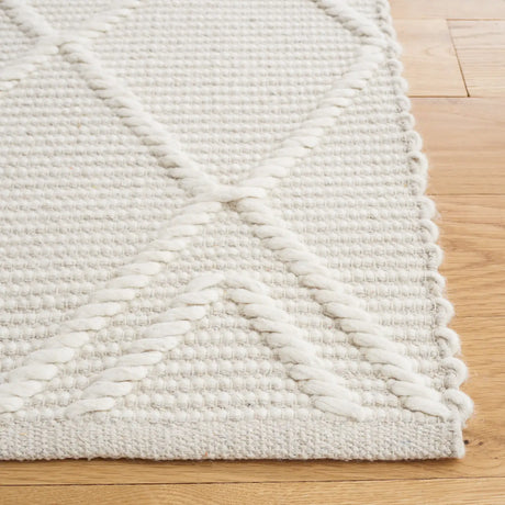 Safavieh Natura 4'-0" x 6'-0" Rug in Ivory