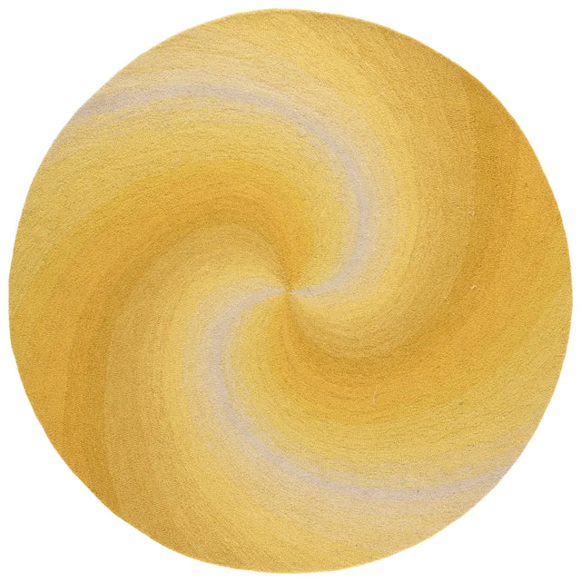 Safavieh Novelty 6'-0" x 6'-0" Rug in Gold / Grey