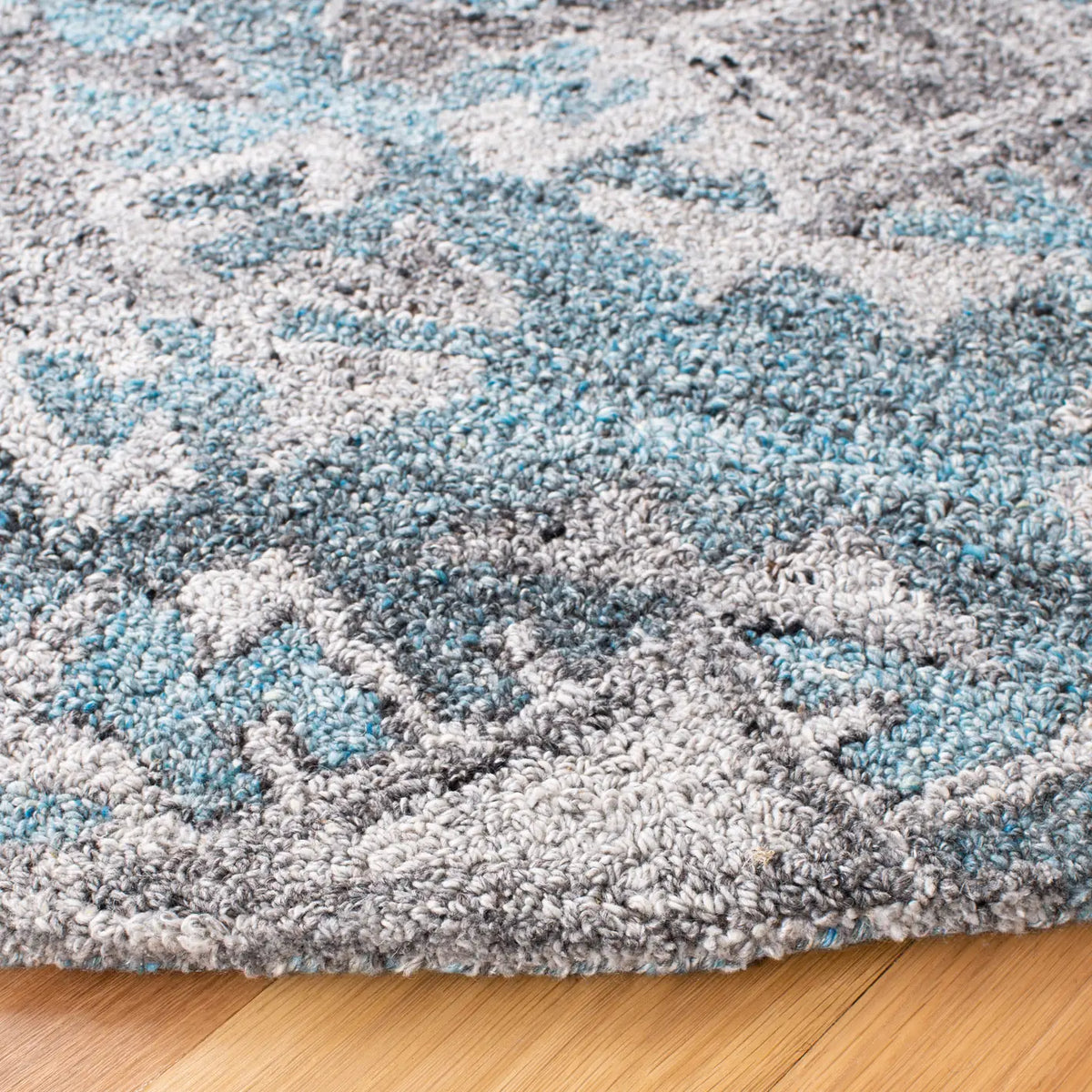 Safavieh Abstract 6'-0" x 6'-0" Rug in Grey / Black