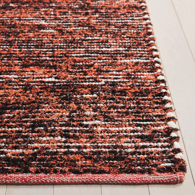 Safavieh Cape Cod 4'-0" x 6'-0" Rug in Orange / Black