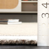Safavieh Ebony 4'-0" x 6'-0" Rug in Beige / Ivory