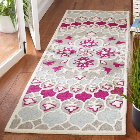 Safavieh Bellagio 2'-3" x 7'-0" Rug in Grey / Ivory