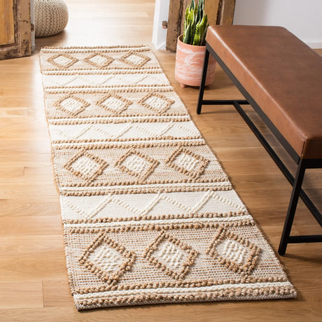 Safavieh Natural Fiber 2'-6" x 10'-0" Rug in Beige / Ivory