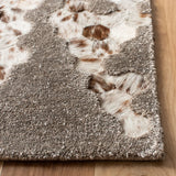Safavieh Manhattan 5'-0" x 8'-0" Rug in Taupe