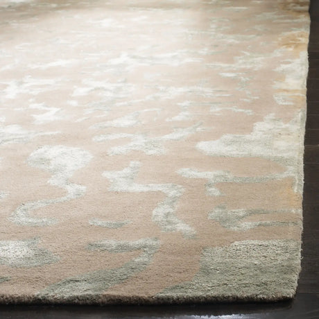 Safavieh Soho 3'-6" x 5'-6" Rug in Taupe / Light Blue