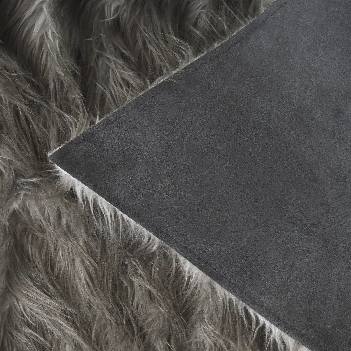 Safavieh Faux Sheep Skin 2'-0" x 3'-0" Rug in Dark Grey