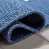 Safavieh Montauk 4'-0" x 6'-0" Rug in Navy / Ivory