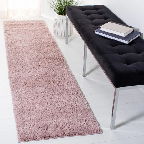 Safavieh August Shag 500 2'-0" x 8'-0" Rug in Pink