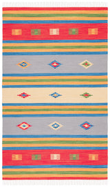 Safavieh Montauk 4'-0" x 6'-0" Rug in Blue / Red