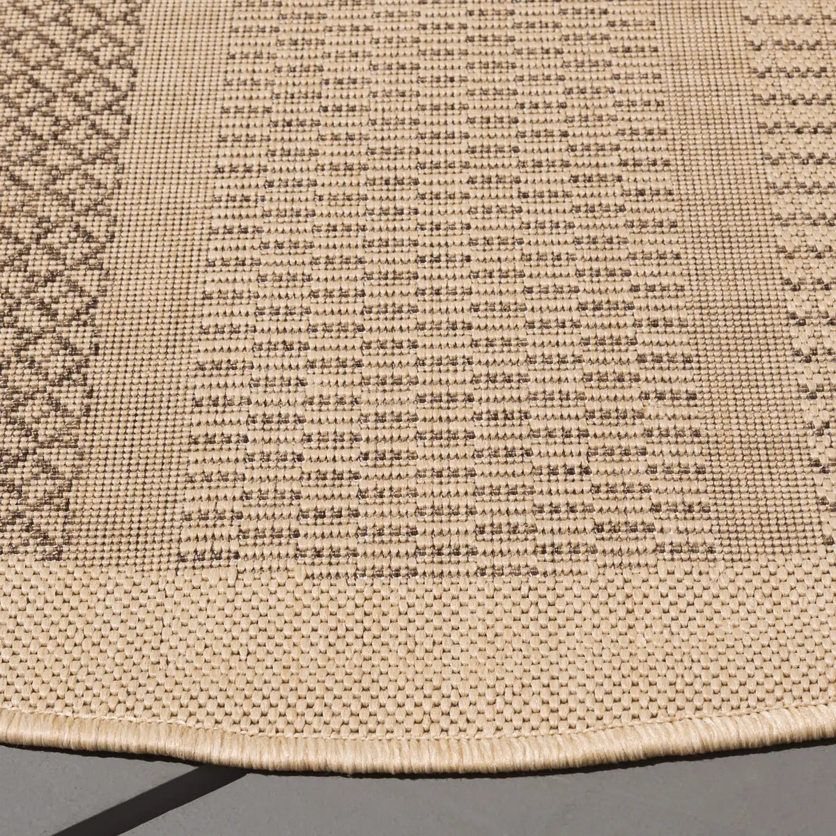 Safavieh Courtyard 5'-3" x 5'-3" Rug in Natural / Brown
