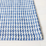 Safavieh Marbella 4'-0" x 6'-0" Rug in Navy / Ivory