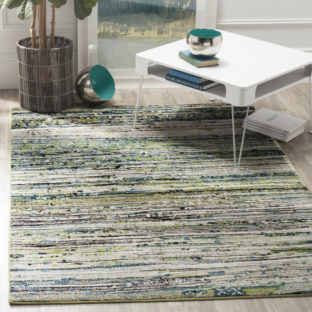 Safavieh Porcello 4'-0" x 6'-0" Rug in Cream / Green